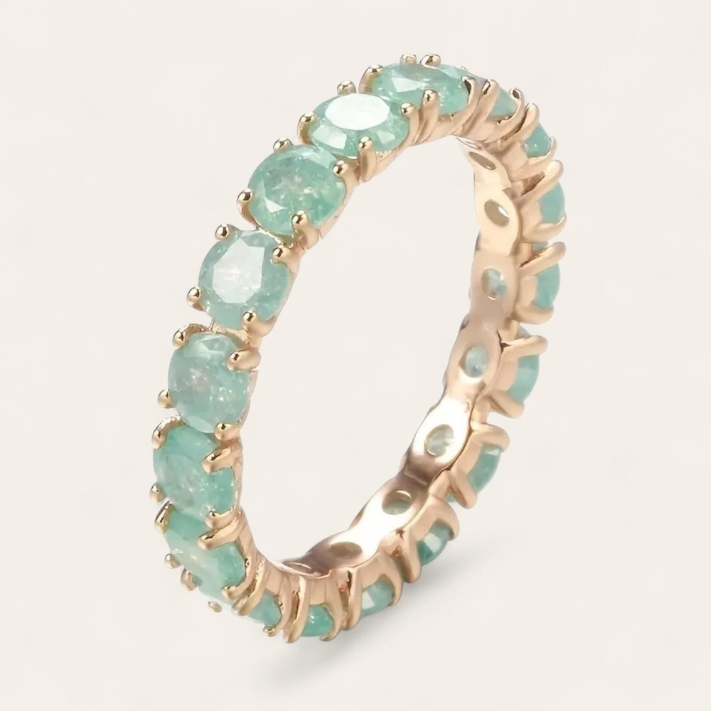 Elegant Gold and Green Gemstone Ring